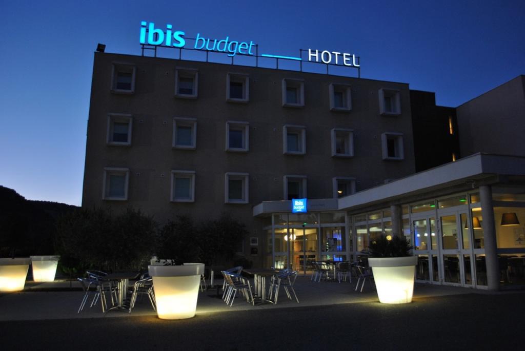 Ibis Budget Loriol 르푸징 외부 사진